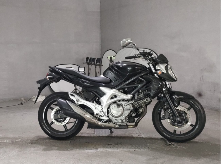 Мотоцикл Suzuki GLADIUS SFV400 з пробігом 22411 km
