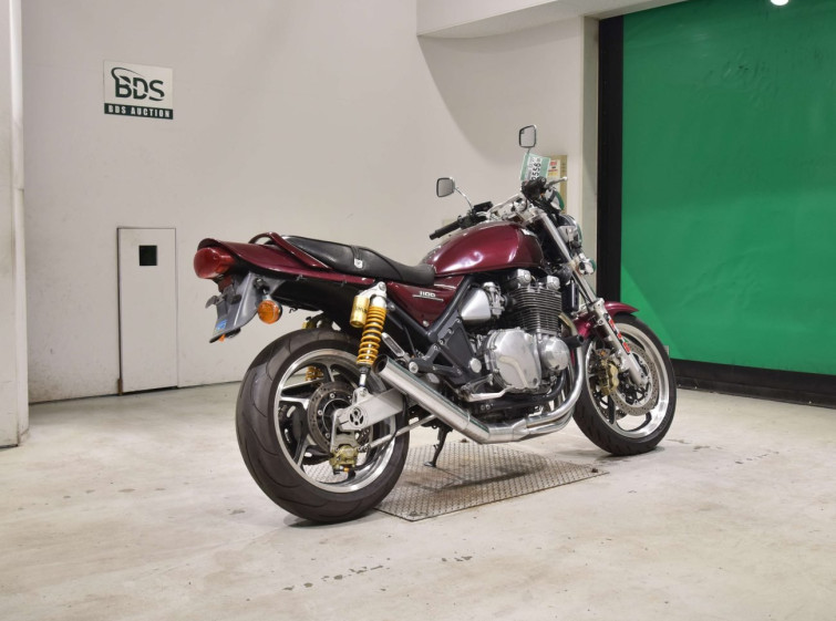 Мотоцикл Kawasaki ZEPHYR1100 с пробегом 1918 km