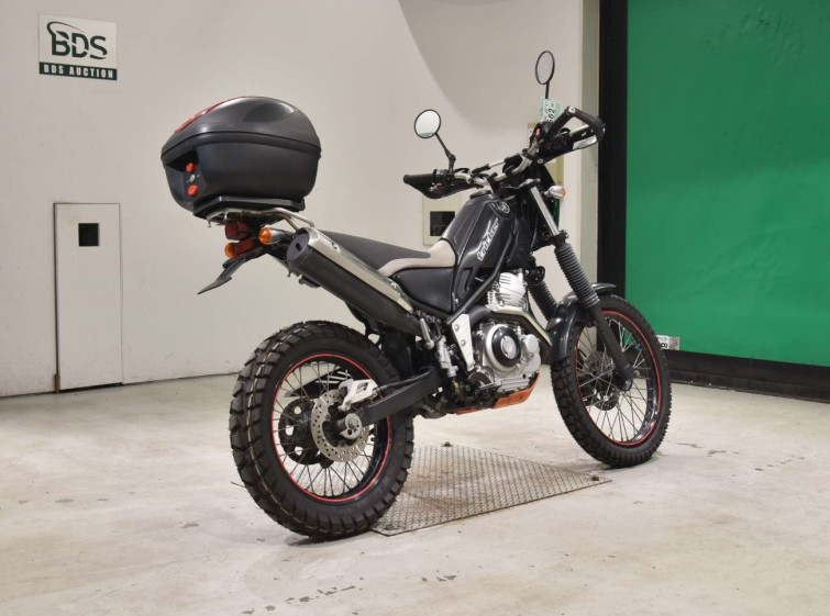 Мотоцикл Yamaha TRICKER с пробегом 11557 km