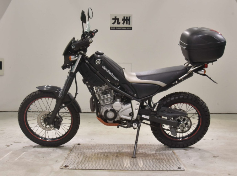 Мотоцикл Yamaha TRICKER с пробегом 11557 km