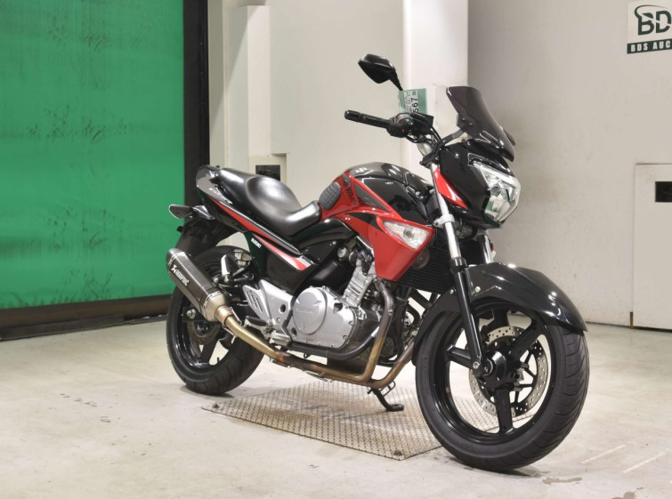 Мотоцикл Suzuki GSR250 з пробігом 19736 km