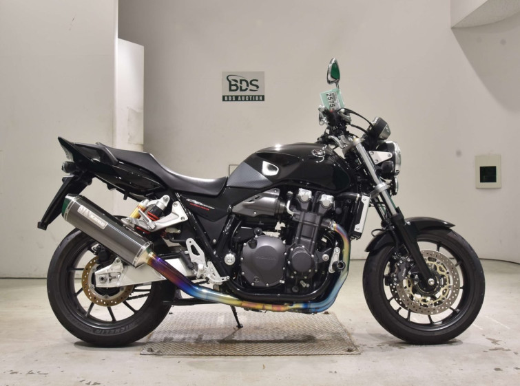 Мотоцикл Honda CB1300SF с пробегом 4718 km