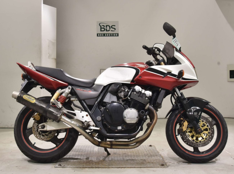 Мотоцикл Honda CB400SFV з пробігом 66402 km