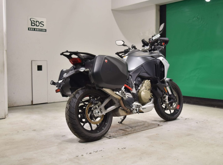 Мотоцикл Ducati MULTISTRADA V4S с пробегом 13884 km