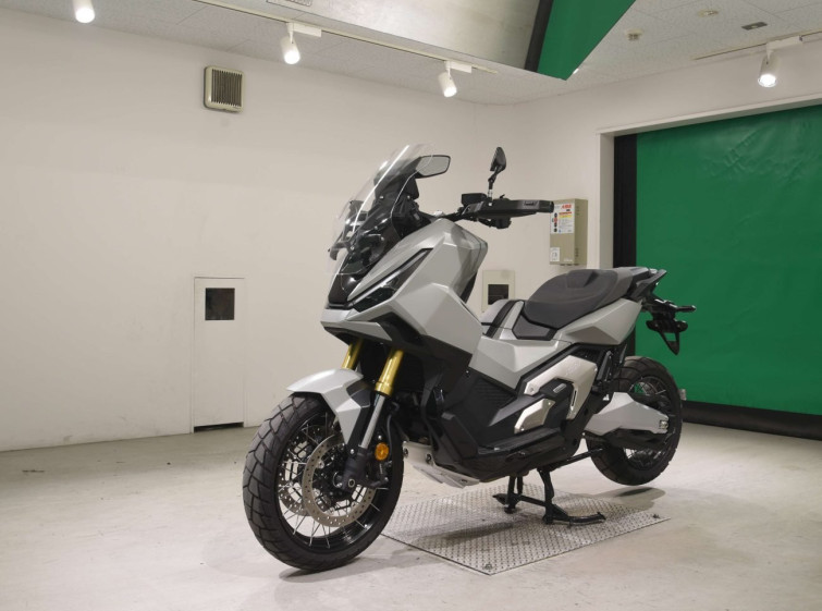 Мотоцикл Honda X-ADV750-2 з пробігом 4051 km