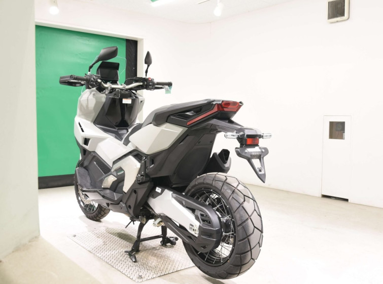 Мотоцикл Honda X-ADV750-2 з пробігом 4051 km
