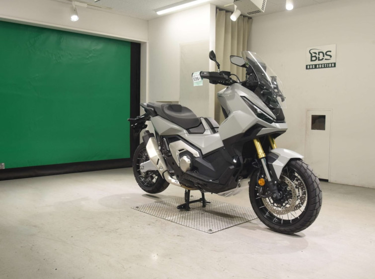 Мотоцикл Honda X-ADV750-2 з пробігом 4051 km