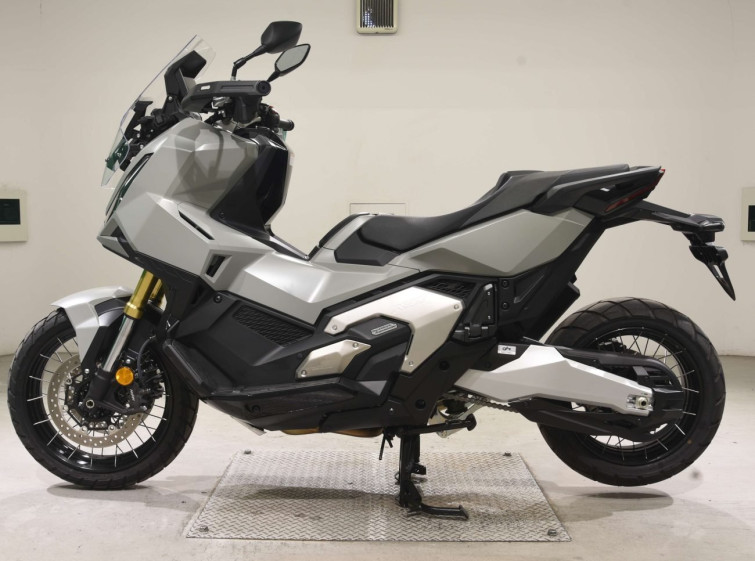 Мотоцикл Honda X-ADV750-2 з пробігом 4051 km