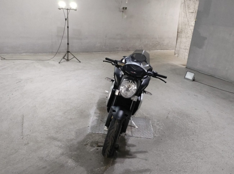 Мотоцикл MV Agusta BRUTALE800 с пробегом 5735 km