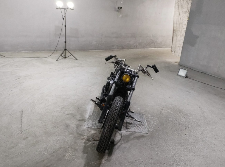 Мотоцикл Yamaha DRAGSTAR XVS400 с пробегом 5979 km