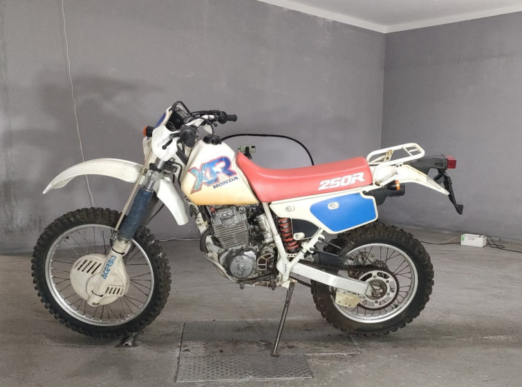 Мотоцикл Honda XR250 з пробігом 1444 km