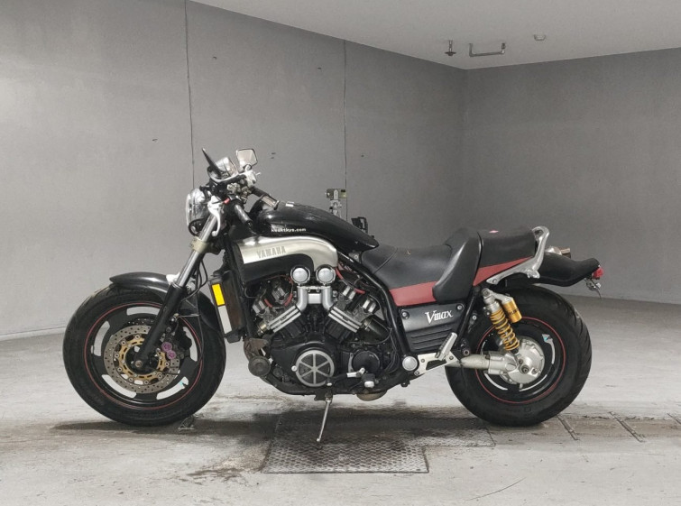 Мотоцикл Yamaha V-MAX1200 з пробігом 25750 km