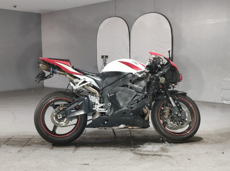 Мотоцикл Honda CBR600RR з пробігом 40676 km
