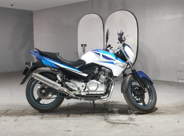 Мотоцикл Suzuki GSR250 з пробігом 30831 km
