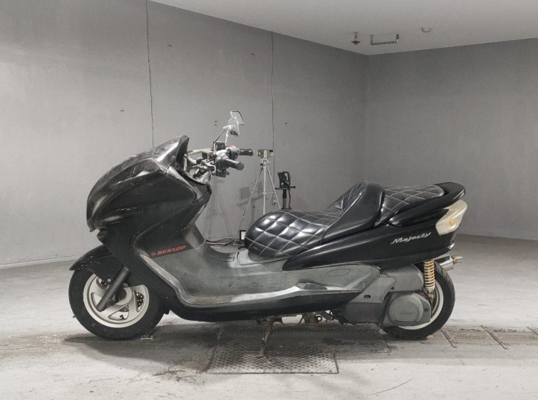 Мотоцикл Yamaha MAJESTY 250 с пробегом 106090 km