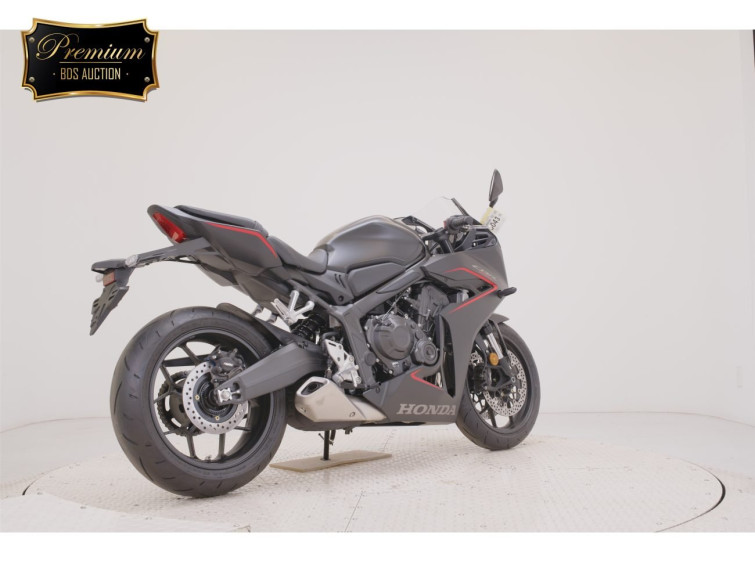 Мотоцикл Honda CBR650R с пробегом 32 km