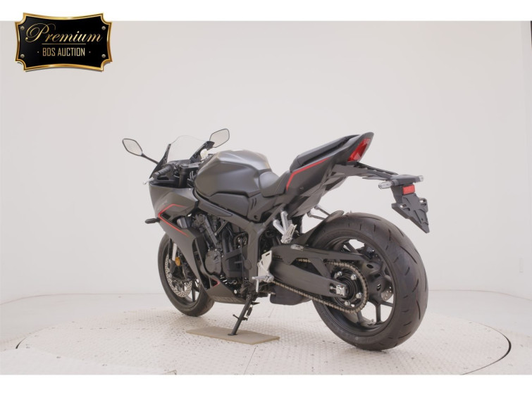 Мотоцикл Honda CBR650R с пробегом 32 km