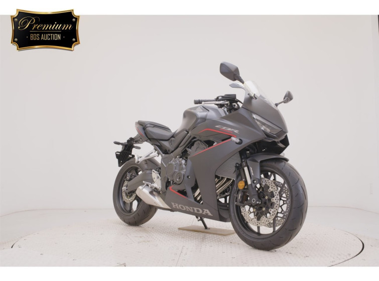 Мотоцикл Honda CBR650R с пробегом 32 km