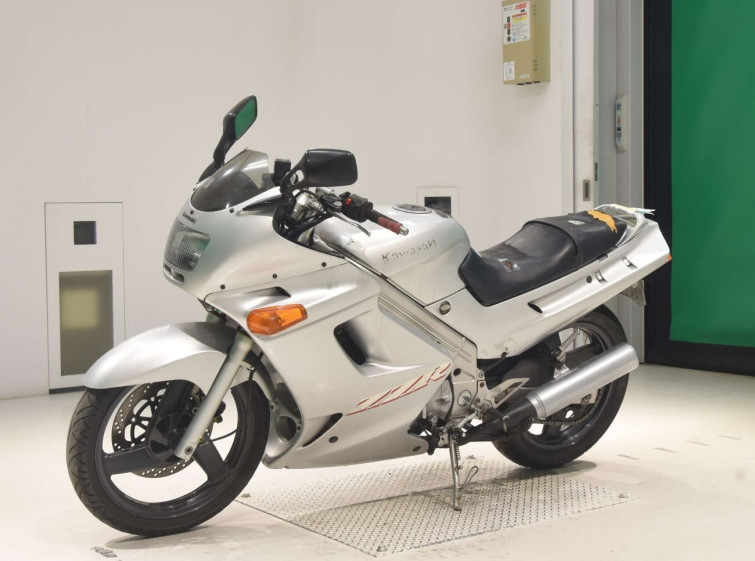 Мотоцикл Kawasaki ZZ-R250 з пробігом 51113 km