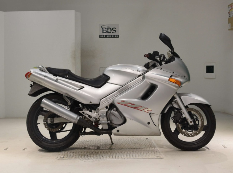 Мотоцикл Kawasaki ZZ-R250 з пробігом 51113 km