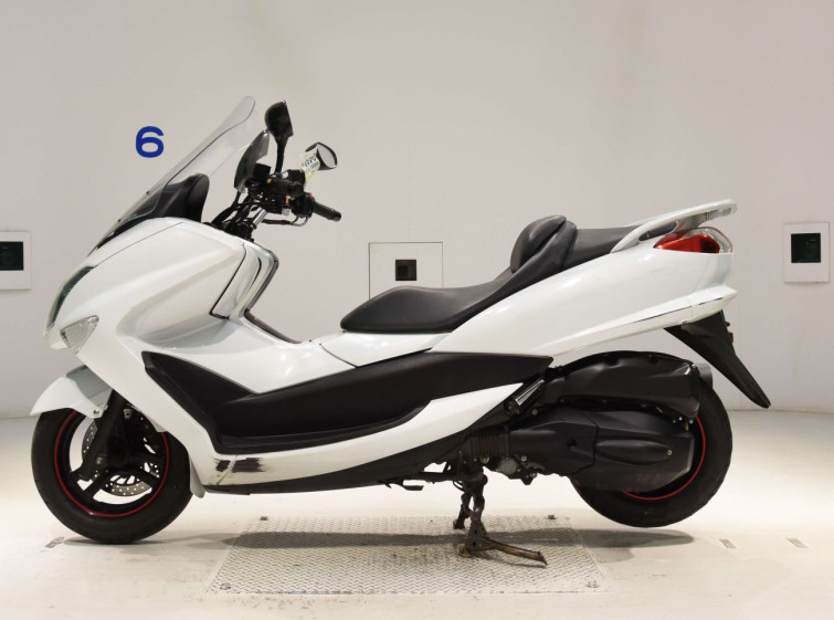 Мотоцикл Yamaha MAJESTY 250 з пробігом 40204 km
