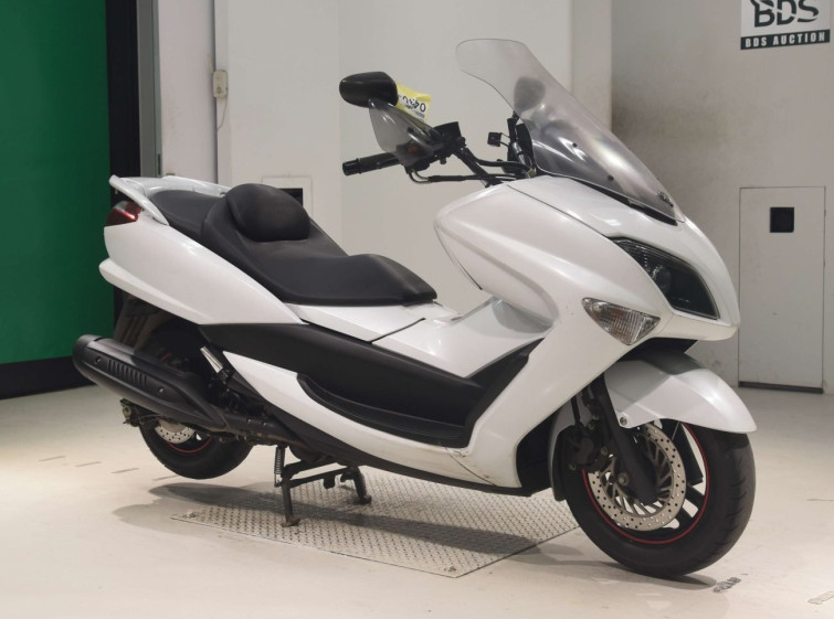 Мотоцикл Yamaha MAJESTY 250 з пробігом 40204 km