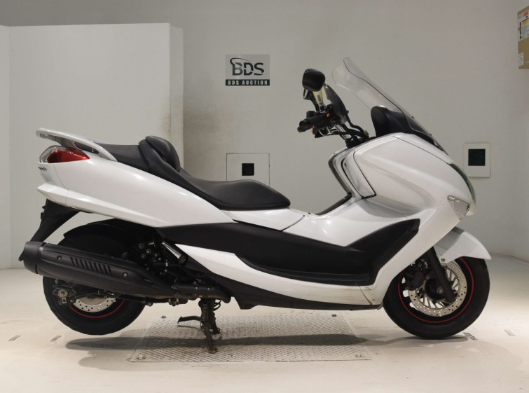 Мотоцикл Yamaha MAJESTY 250 з пробігом 40204 km