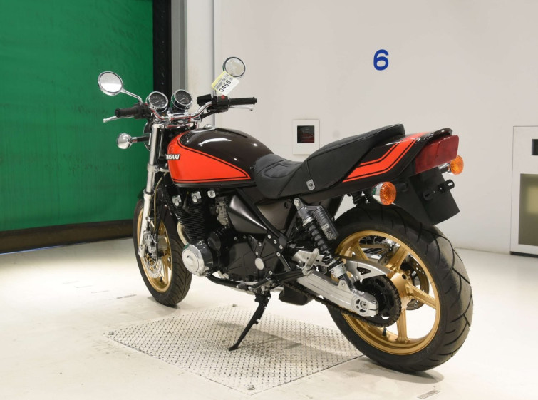 Мотоцикл Kawasaki ZEPHYR400 с пробегом 17921 km