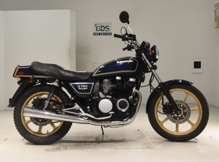 Мотоцикл Kawasaki Z750 з пробігом 4650 km