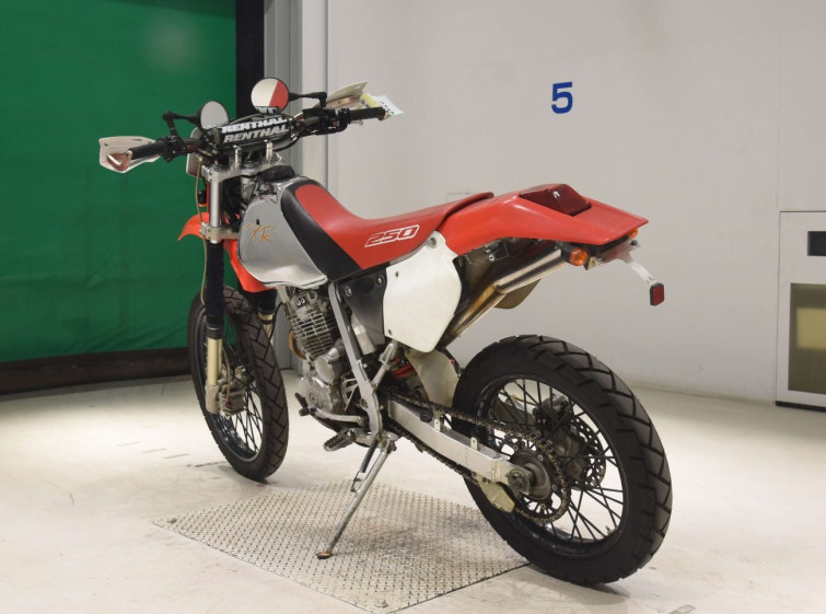 Мотоцикл Honda XR250 з пробігом 17924 km
