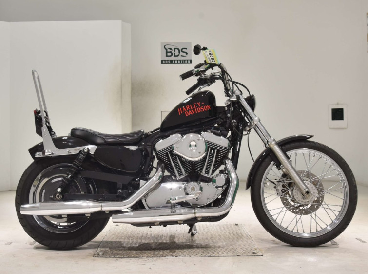 Мотоцикл HD SPORTSTER CUSTOM XL1200C с пробегом 72270 km