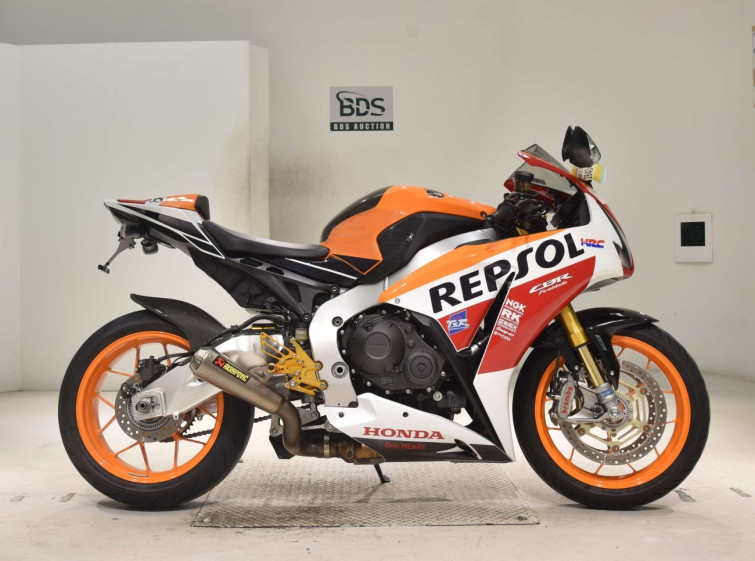 Мотоцикл Honda CBR1000RR з пробігом 9011 km