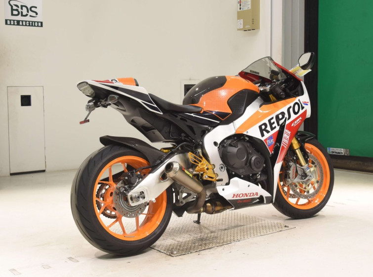 Мотоцикл Honda CBR1000RR з пробігом 9011 km