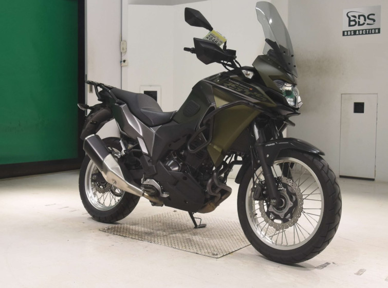 Мотоцикл Kawasaki VERSYS-X 250 с пробегом 10642 km