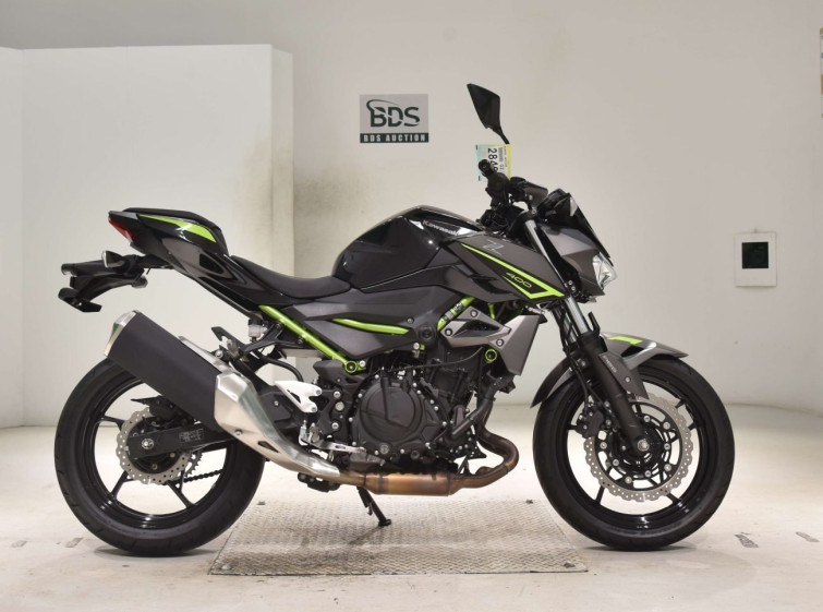 Мотоцикл Kawasaki Z400 с пробегом 11296 km
