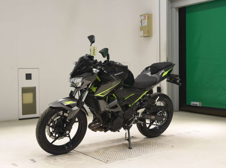 Мотоцикл Kawasaki Z400 с пробегом 11296 km
