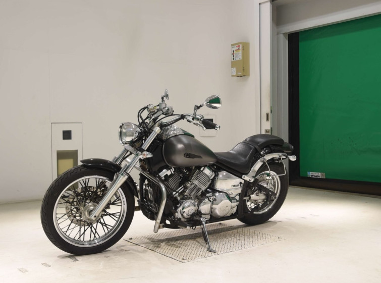 Мотоцикл Yamaha DRAGSTAR XVS400 с пробегом 9777 km