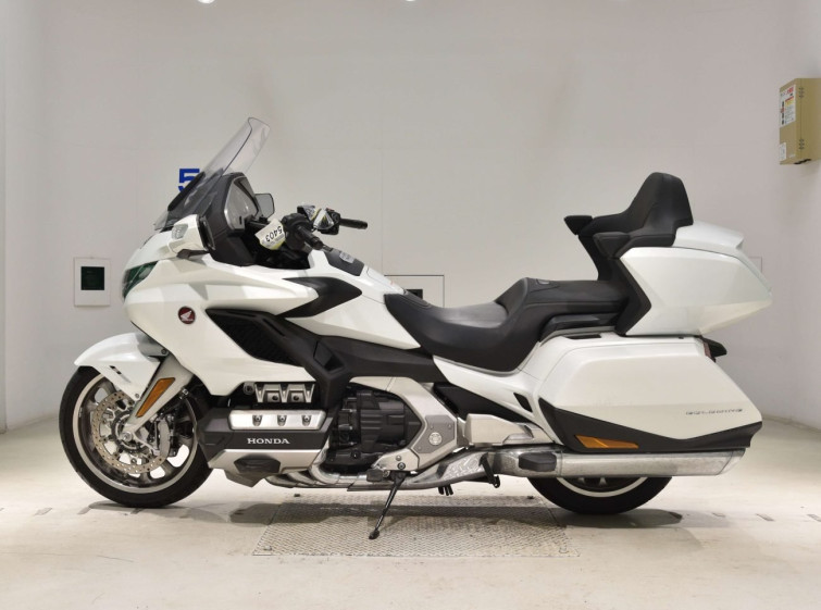 Мотоцикл Honda GL1800 TOUR D з пробігом 8216 km