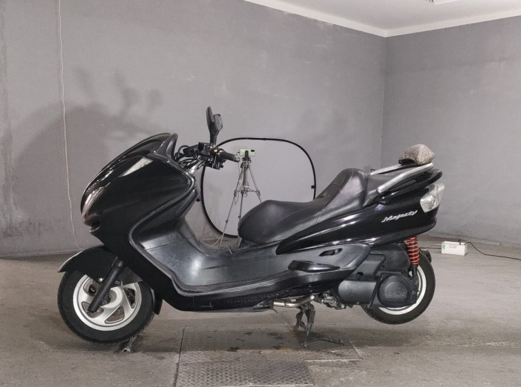 Мотоцикл Yamaha MAJESTY 250C з пробігом 27292 km