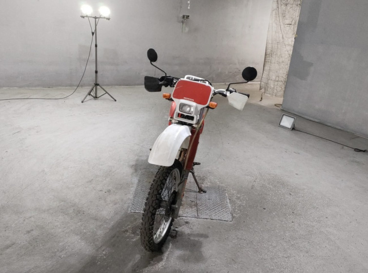 Мотоцикл Honda XLR250R з пробігом 18826 km