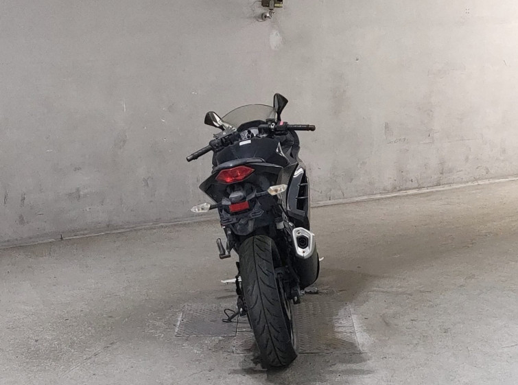 Мотоцикл Kawasaki NINJA250 з пробігом 10036 km