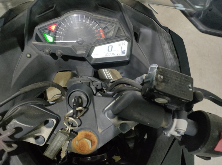 Мотоцикл Kawasaki NINJA250 з пробігом 10036 km
