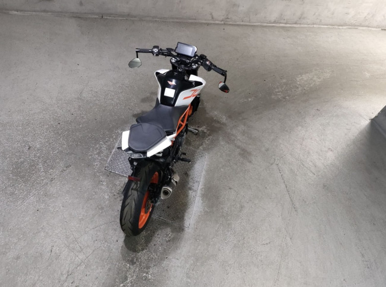 Мотоцикл KTM 390 DUKE с пробегом 9595 km