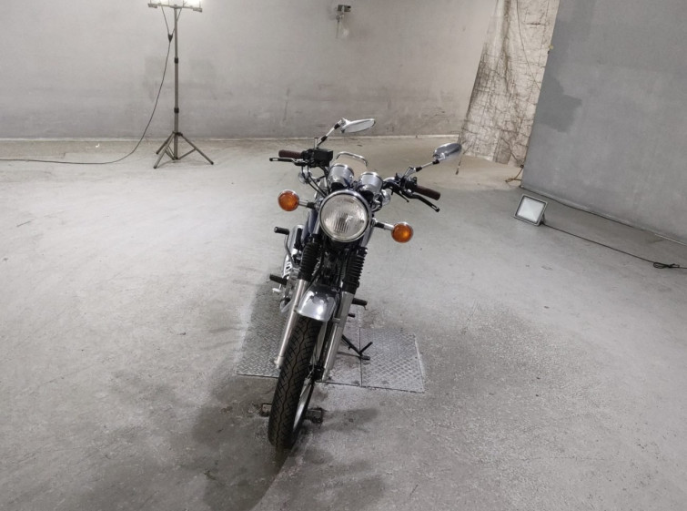 Мотоцикл Yamaha SR400 с пробегом 3835 km