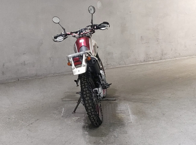 Мотоцикл Yamaha SEROW XT250 с пробегом 9300 km