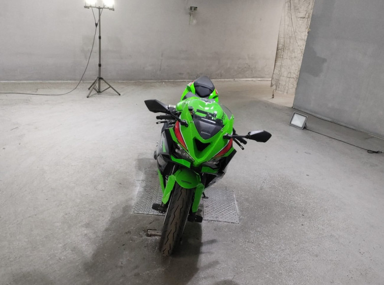 Мотоцикл Kawasaki ZX-6R с пробегом 1654 km