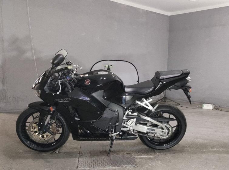 Мотоцикл Honda CBR600RR с пробегом 4914 km