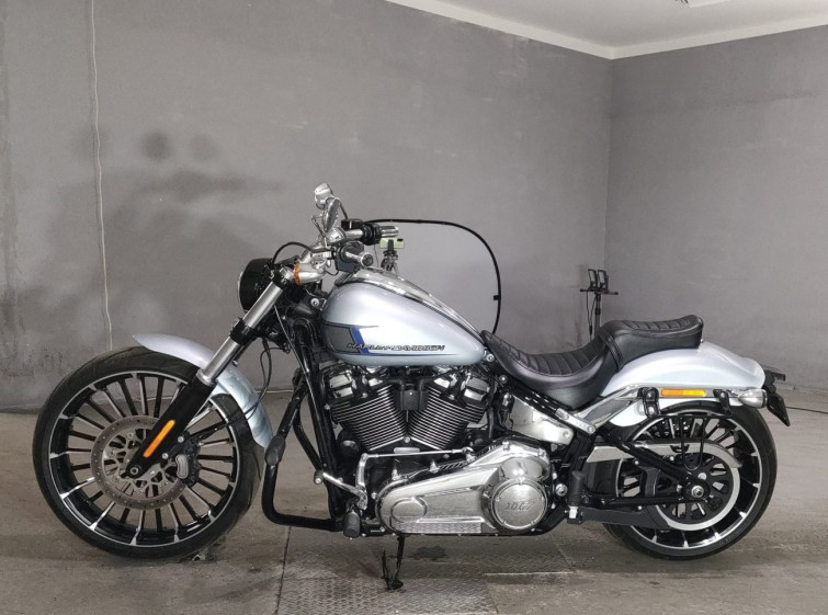 Мотоцикл HD FXBR1920 с пробегом 13997 km