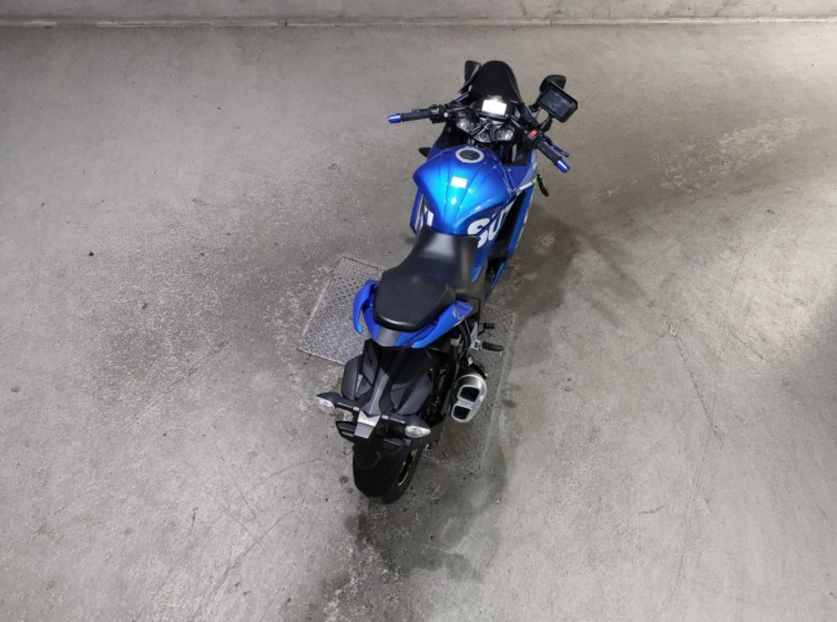 Мотоцикл Suzuki GIXXER SF250 с пробегом 2709 km
