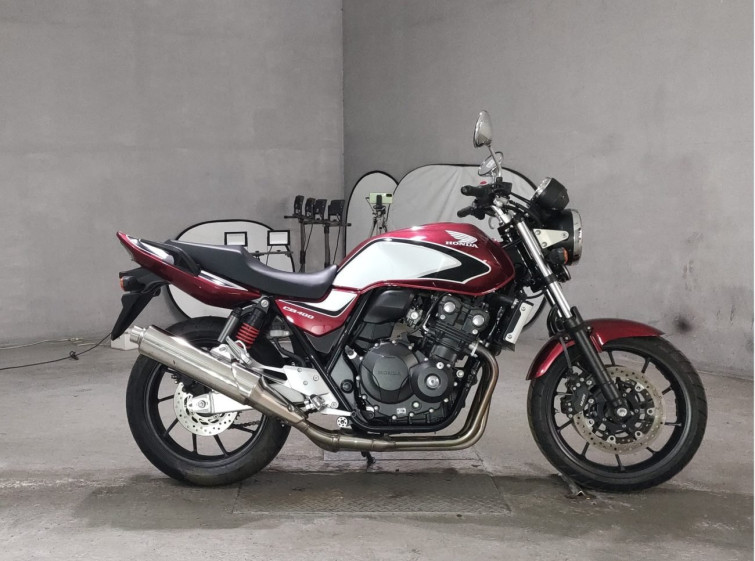 Мотоцикл Honda CB400SFV с пробегом 2615 km